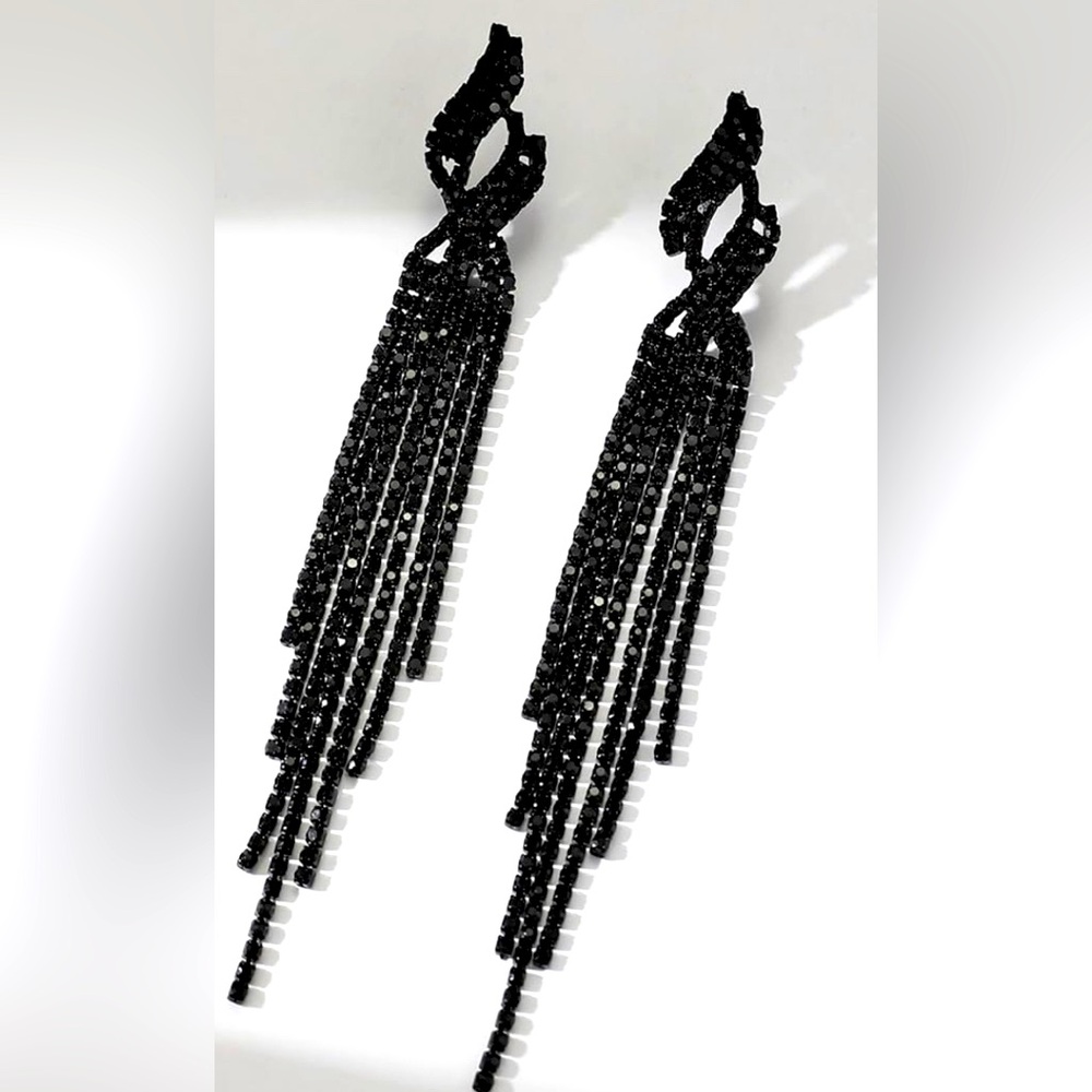 Elegant Nordstrom Black Swarovski Crystals Long dangling Fringe earrings